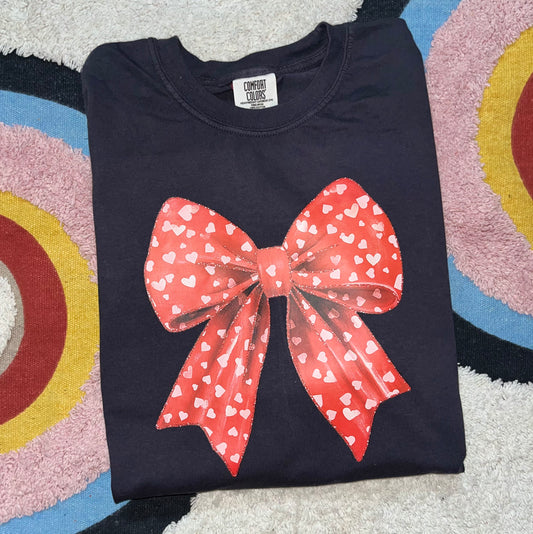 RED HEART BOW | T-SHIRT